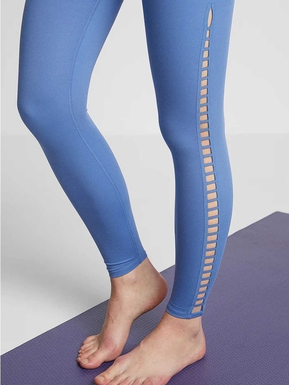 Nike Periwinkle High-Waist Leggings with Side Cutouts - Picture 2 of 8